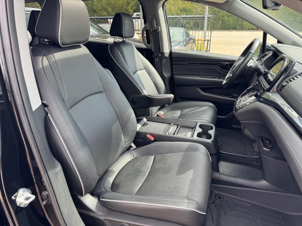 Honda Odyssey Vehicle Full-screen Gallery Image 13