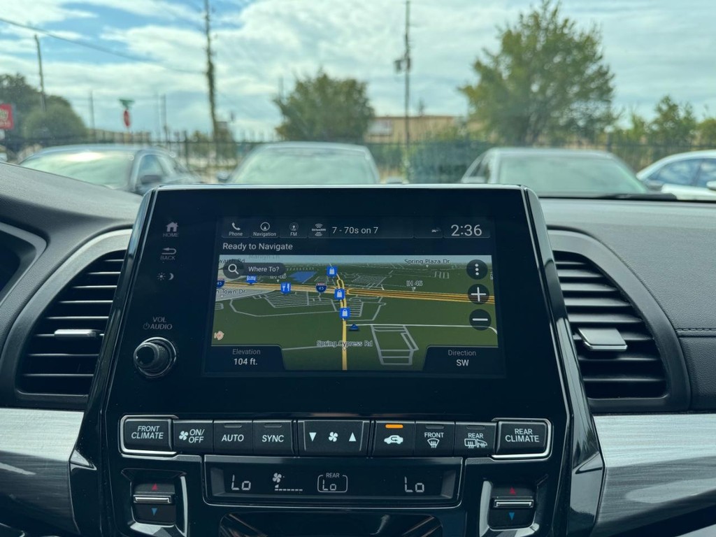 Honda Odyssey Vehicle Full-screen Gallery Image 26