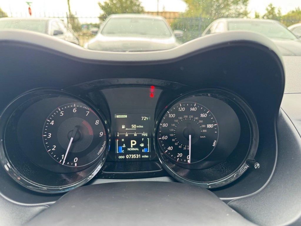 Mitsubishi Lancer Evolution Vehicle Full-screen Gallery Image 21