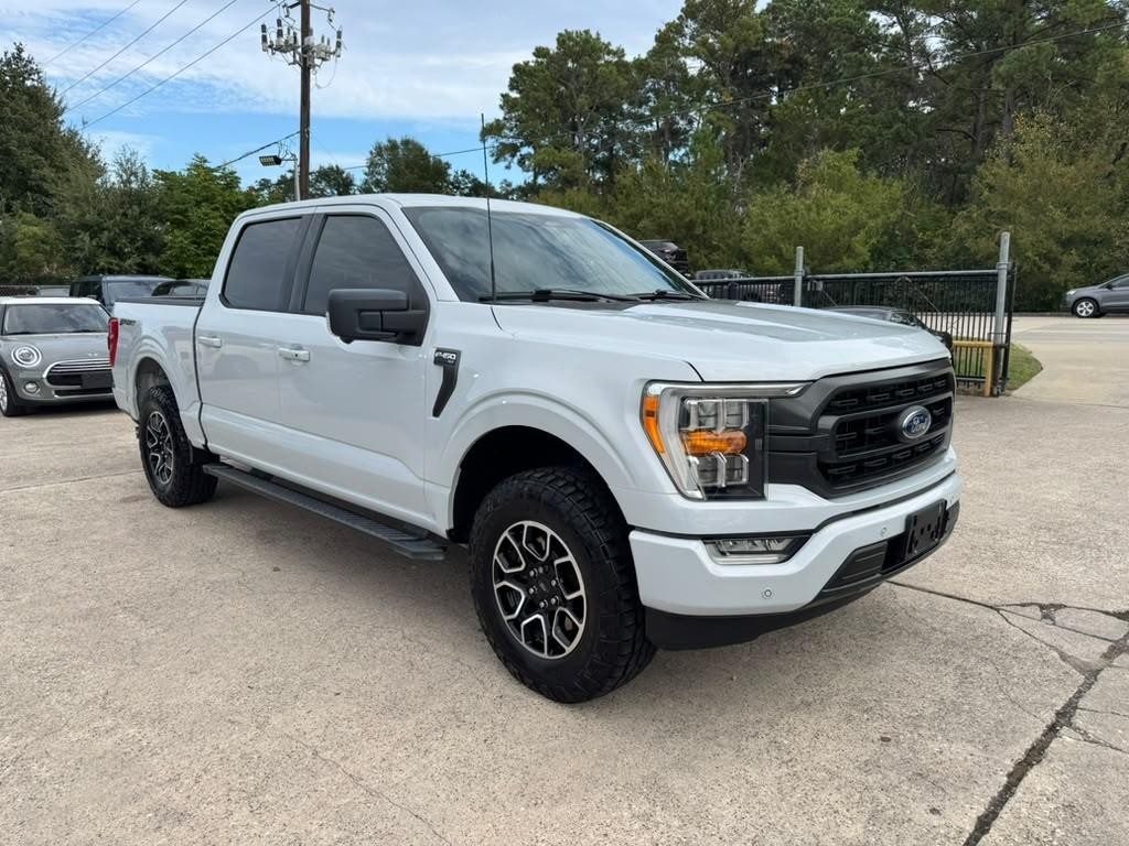 Ford F-150 Vehicle Full-screen Gallery Image 04