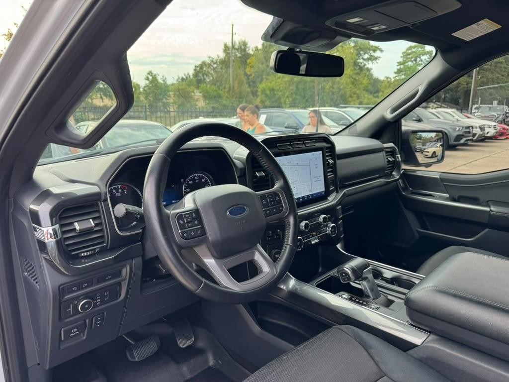 Ford F-150 Vehicle Full-screen Gallery Image 10