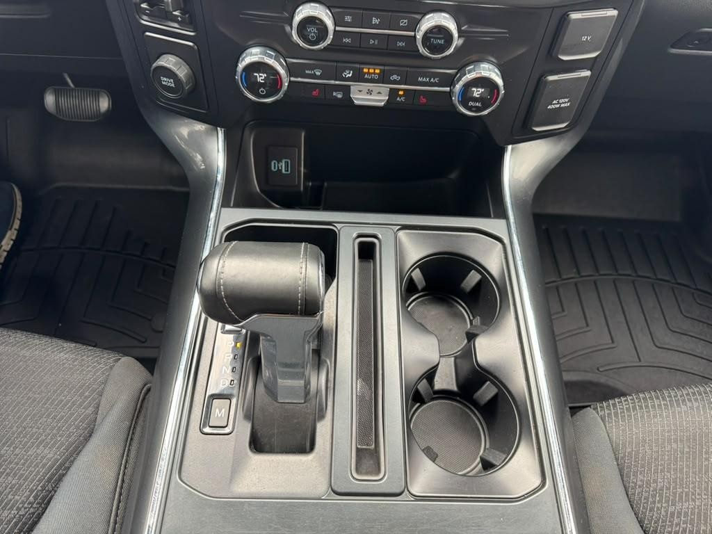 Ford F-150 Vehicle Full-screen Gallery Image 25