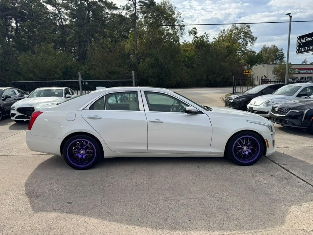 Cadillac CTS Sedan Vehicle Full-screen Gallery Image 05