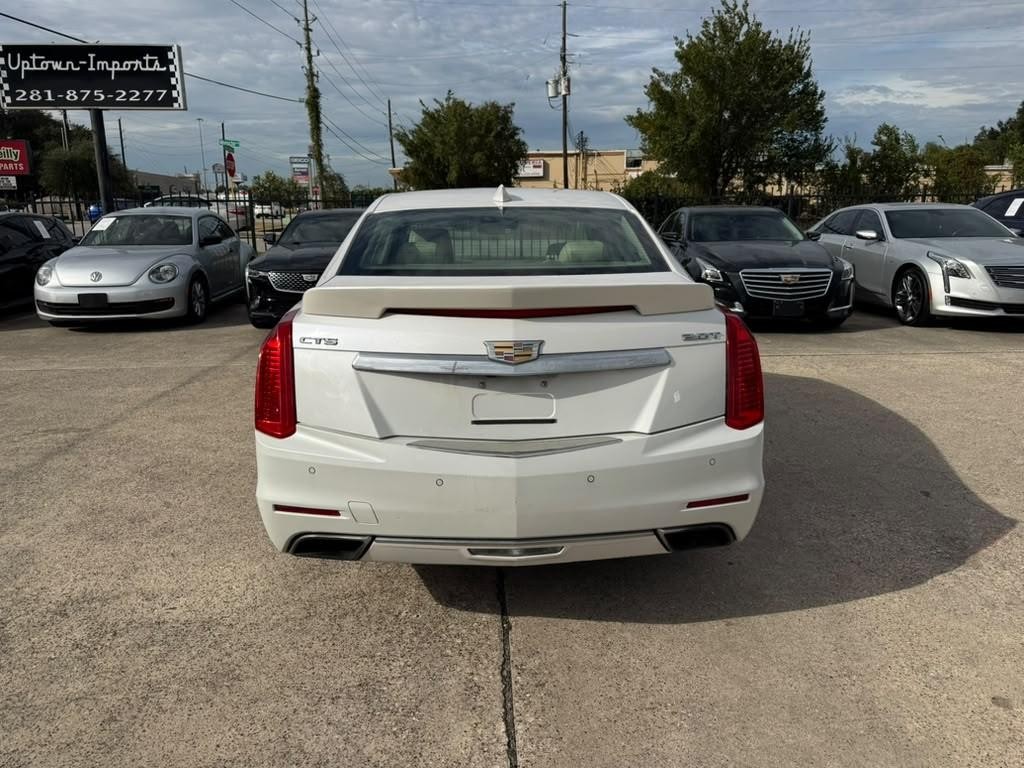 Cadillac CTS Sedan Vehicle Full-screen Gallery Image 07