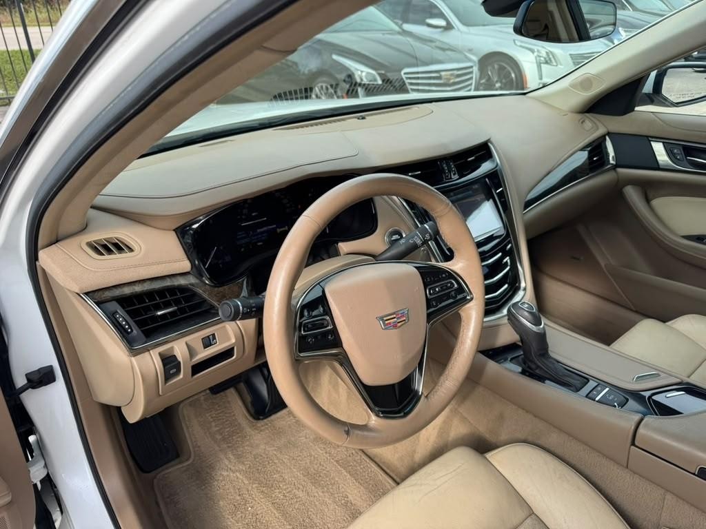 Cadillac CTS Sedan Vehicle Full-screen Gallery Image 10