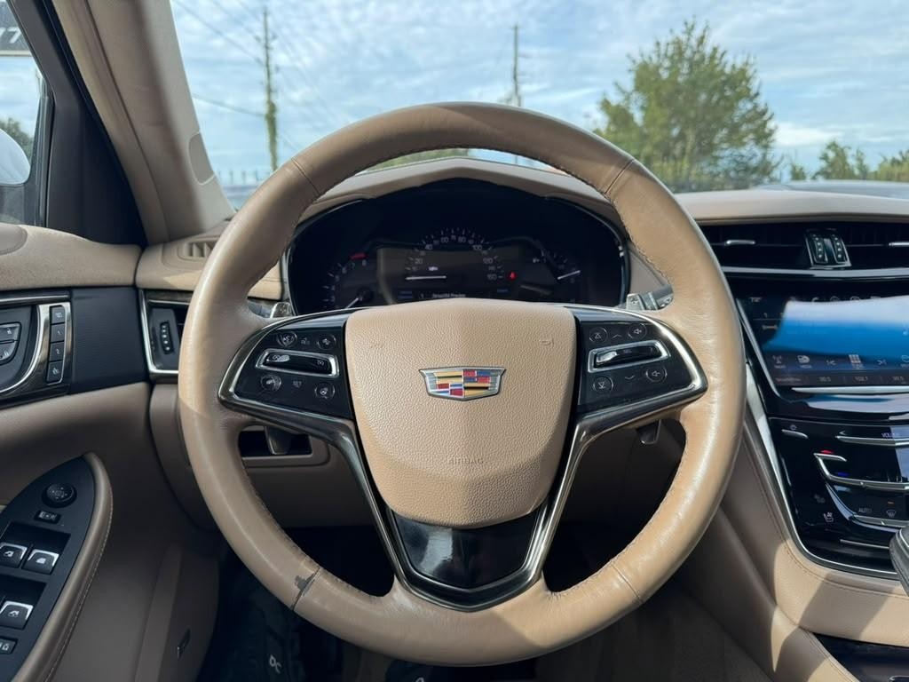 Cadillac CTS Sedan Vehicle Full-screen Gallery Image 20