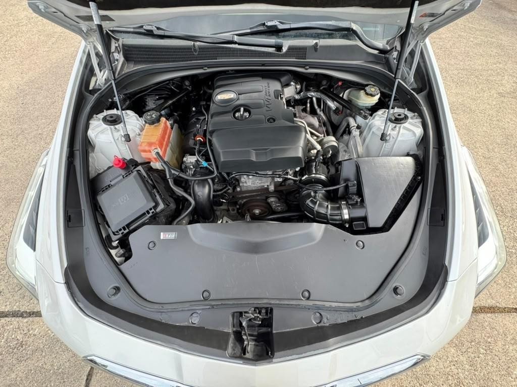 Cadillac CTS Sedan Vehicle Full-screen Gallery Image 28
