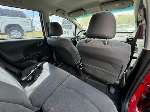 Honda Fit Vehicle Full-screen Gallery Image 09