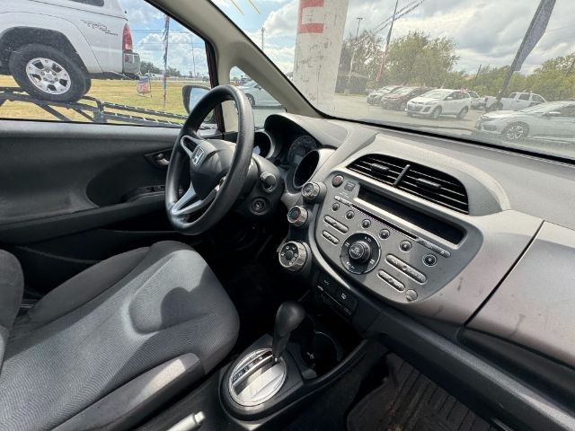 Honda Fit Vehicle Full-screen Gallery Image 11