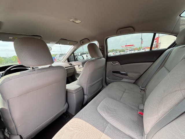 Honda Civic Sedan Vehicle Full-screen Gallery Image 05