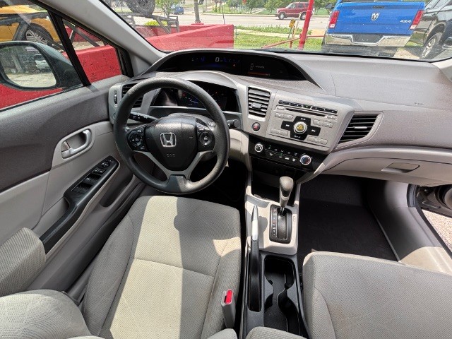 Honda Civic Sedan Vehicle Full-screen Gallery Image 08