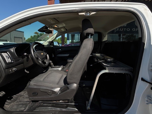 Chevrolet Colorado Vehicle Full-screen Gallery Image 06