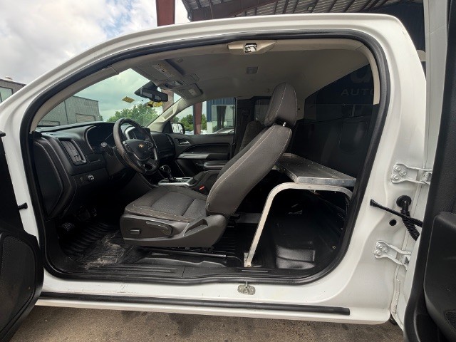 Chevrolet Colorado Vehicle Full-screen Gallery Image 06