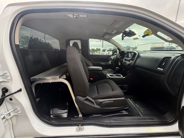 Chevrolet Colorado Vehicle Full-screen Gallery Image 07