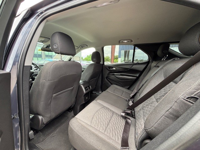 Chevrolet Equinox Vehicle Full-screen Gallery Image 05