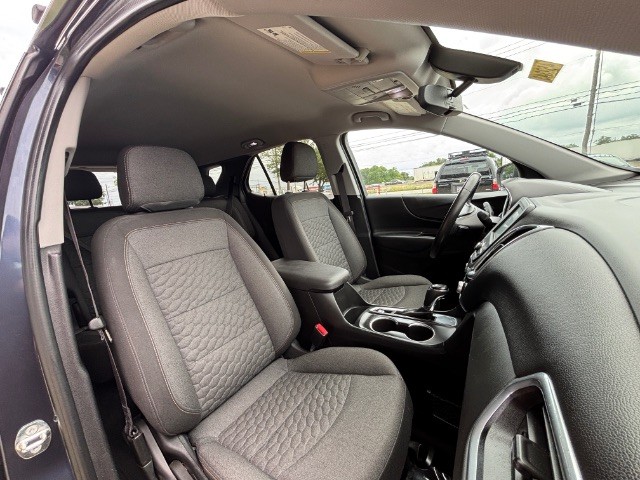 Chevrolet Equinox Vehicle Full-screen Gallery Image 08