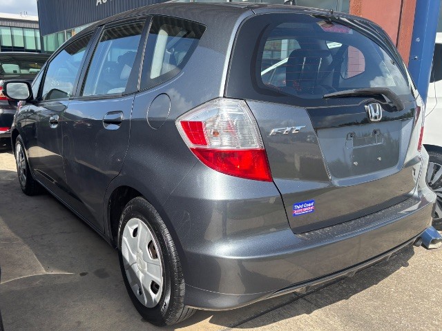 Honda Fit Vehicle Full-screen Gallery Image 02