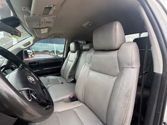 Toyota Tundra 2WD Vehicle Full-screen Gallery Image 08