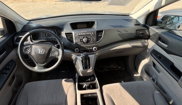 Honda CR-V Vehicle Full-screen Gallery Image 05