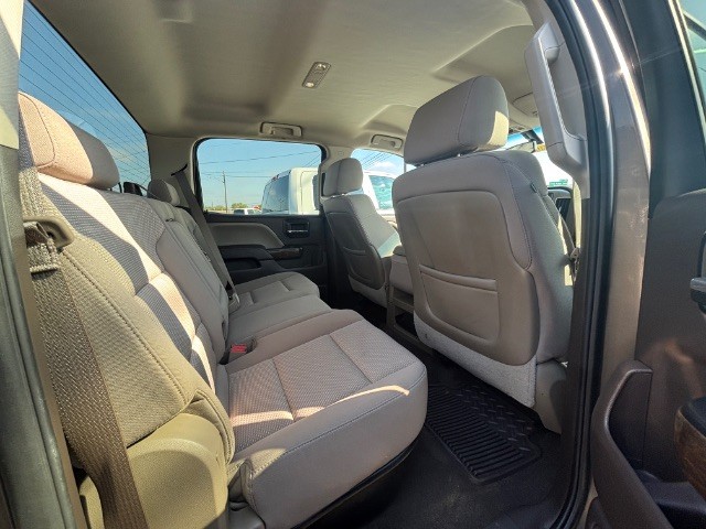 Chevrolet Silverado 1500 Vehicle Full-screen Gallery Image 06