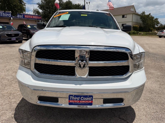 Ram 1500 Classic Vehicle Full-screen Gallery Image 06