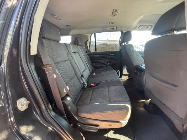 Chevrolet Tahoe Vehicle Full-screen Gallery Image 03