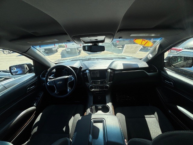 Chevrolet Tahoe Vehicle Full-screen Gallery Image 04