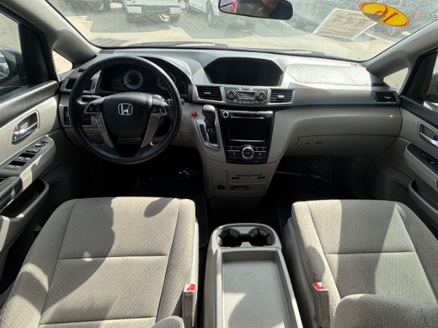 Honda Odyssey Vehicle Full-screen Gallery Image 05