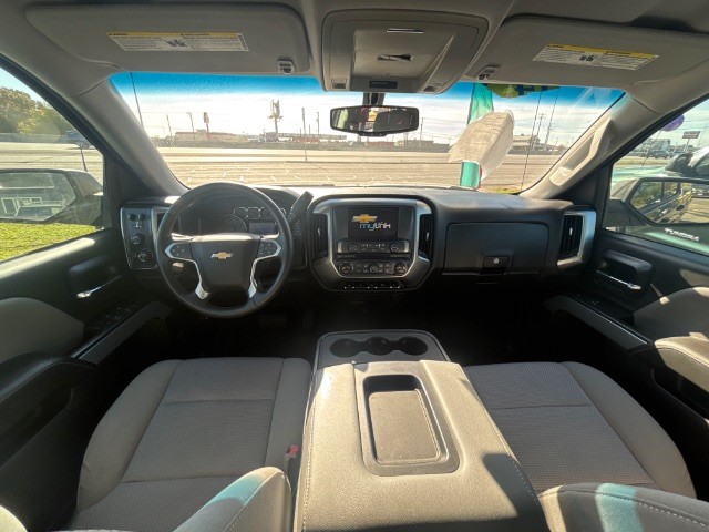 Chevrolet Silverado 1500 Vehicle Full-screen Gallery Image 05