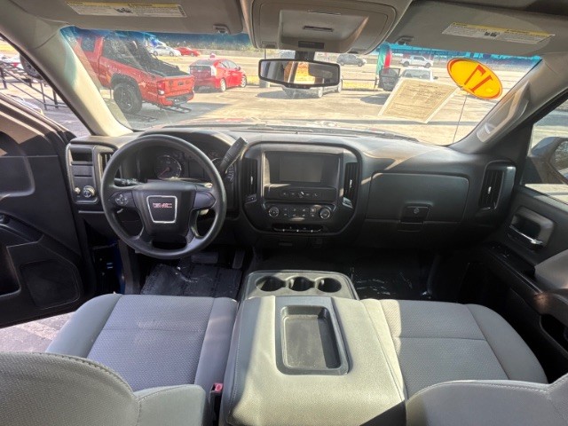 GMC Sierra 1500 Vehicle Full-screen Gallery Image 02