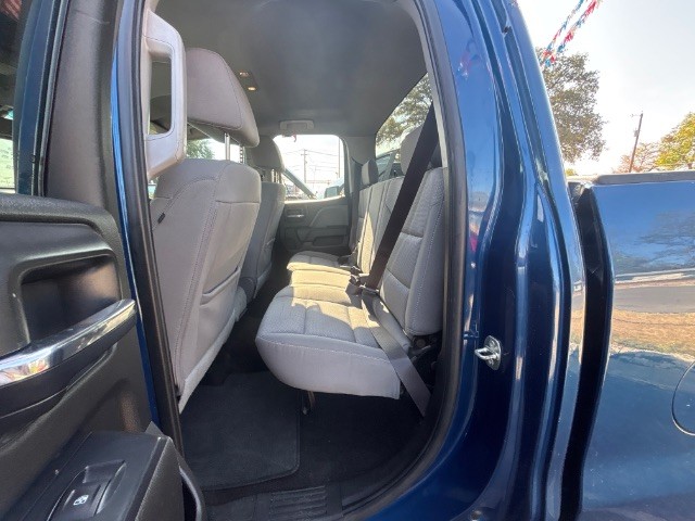 GMC Sierra 1500 Vehicle Full-screen Gallery Image 04