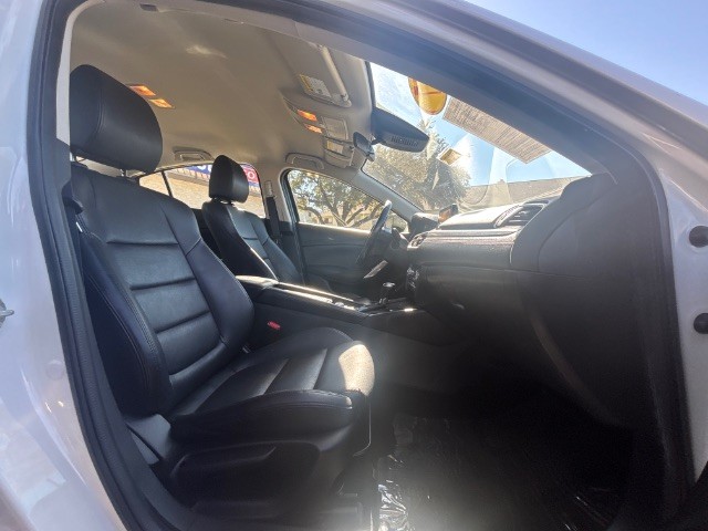 Mazda Mazda6 Vehicle Full-screen Gallery Image 03