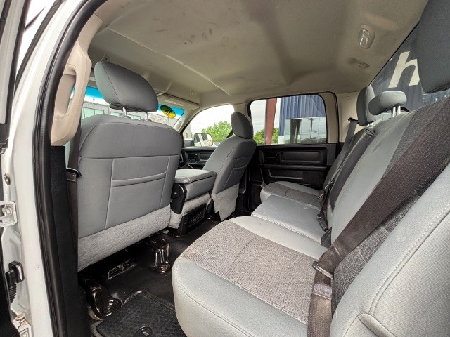 Ram 1500 Vehicle Full-screen Gallery Image 06