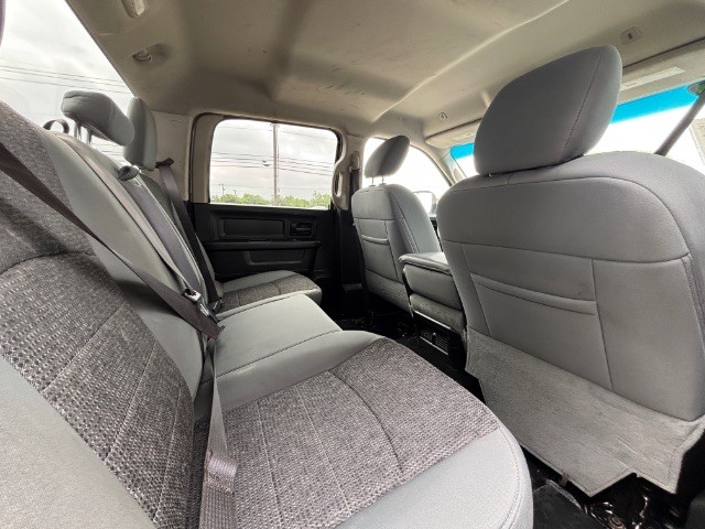 Ram 1500 Vehicle Full-screen Gallery Image 07