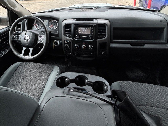 Ram 1500 Vehicle Full-screen Gallery Image 10