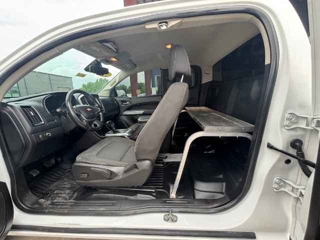 Chevrolet Colorado Vehicle Full-screen Gallery Image 07