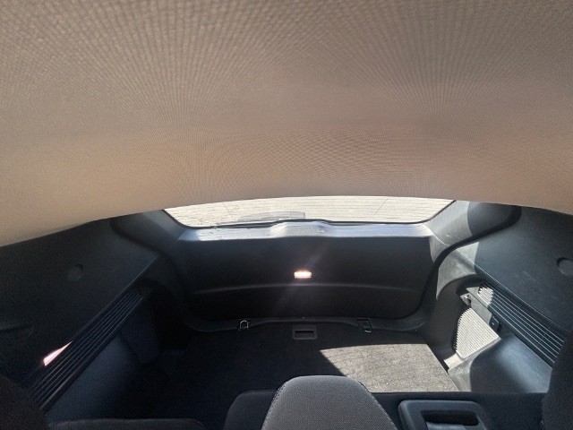 Ford Escape Vehicle Full-screen Gallery Image 04