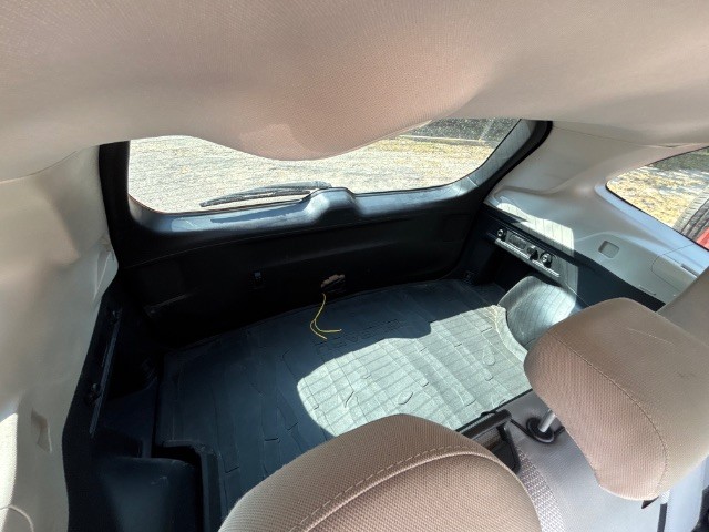 Subaru Forester Vehicle Full-screen Gallery Image 04