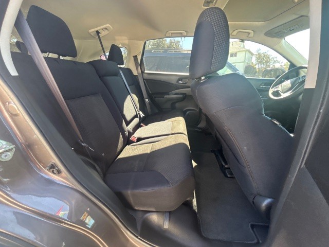 Honda CR-V Vehicle Full-screen Gallery Image 04