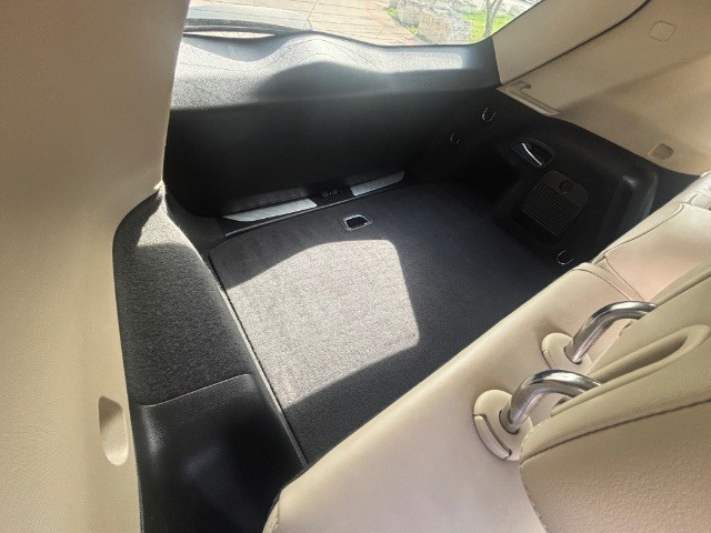 Buick Envision Vehicle Full-screen Gallery Image 05