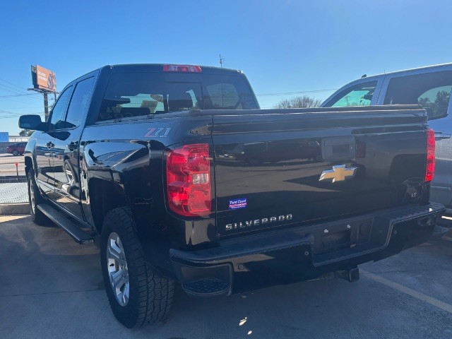 Chevrolet Silverado 1500 Vehicle Full-screen Gallery Image 03
