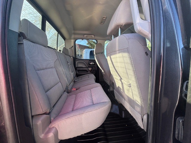 GMC Sierra 1500 Vehicle Full-screen Gallery Image 03