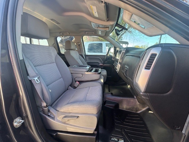 GMC Sierra 1500 Vehicle Full-screen Gallery Image 04