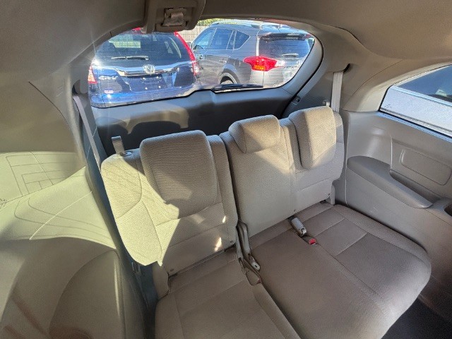 Honda Odyssey Vehicle Full-screen Gallery Image 05