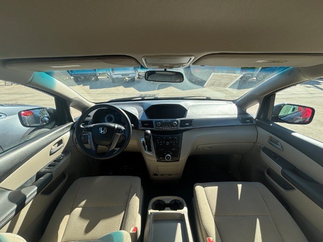 Honda Odyssey Vehicle Full-screen Gallery Image 07