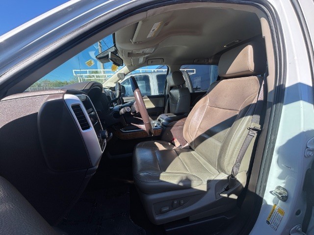 GMC Sierra 1500 Vehicle Full-screen Gallery Image 04