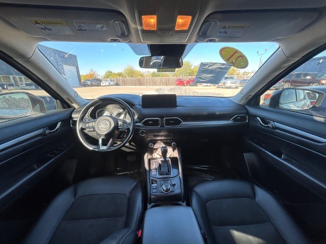 Mazda CX-5 Vehicle Full-screen Gallery Image 03