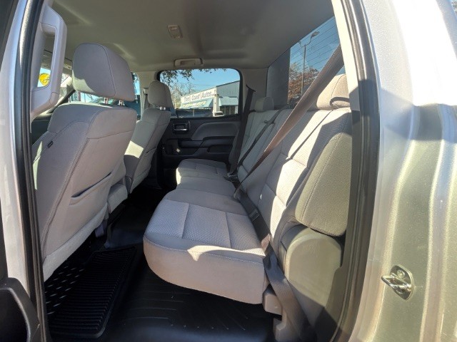 Chevrolet Silverado 1500 Vehicle Full-screen Gallery Image 03