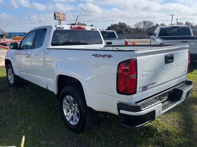 Chevrolet Colorado Vehicle Full-screen Gallery Image 02