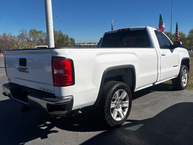 GMC Sierra 1500 Vehicle Full-screen Gallery Image 03